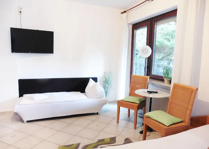 Hotel Burgschanke 3*